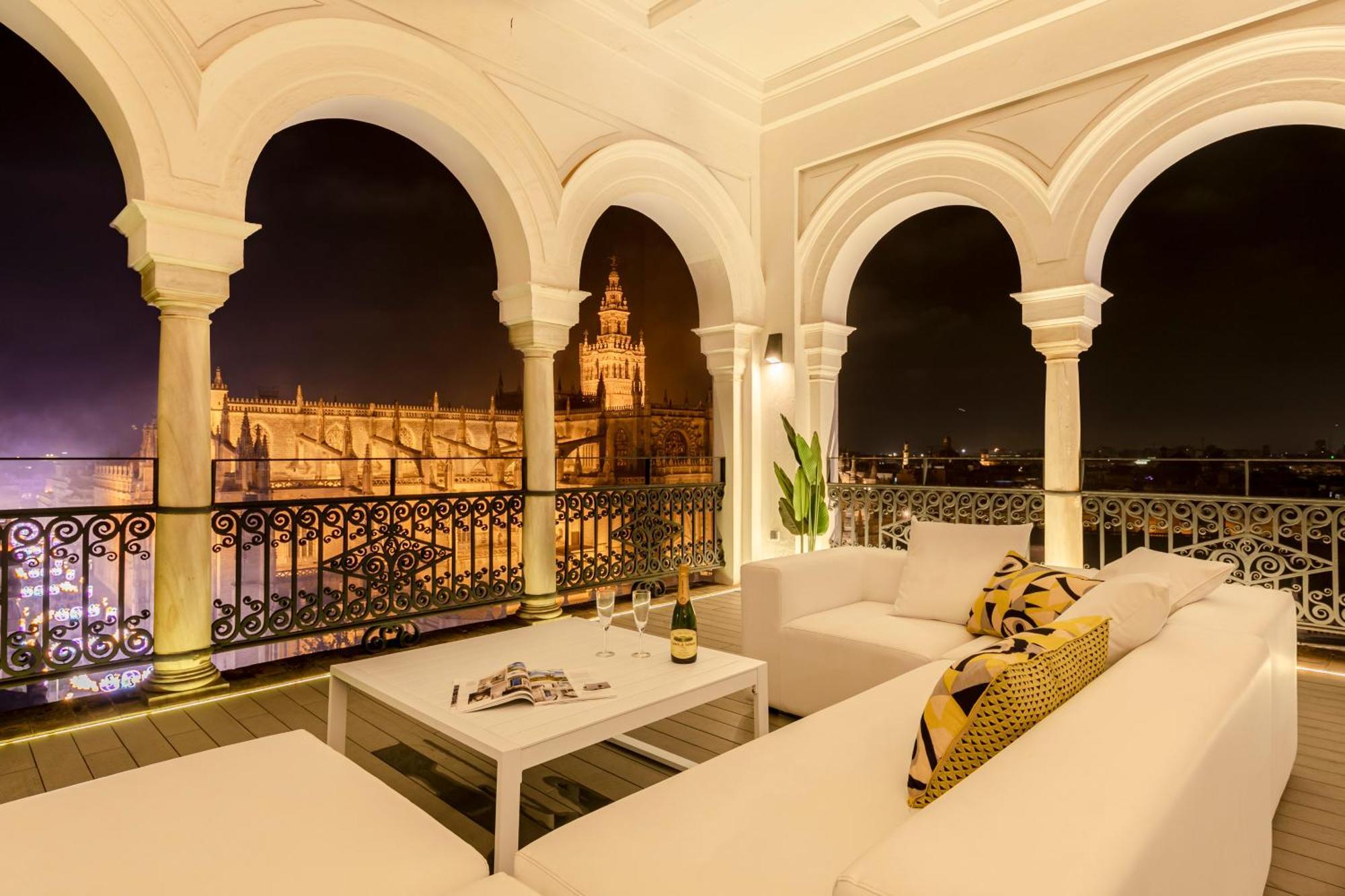 Isg Apartments The Most Exclusive Apartment In Sevillaparking Zewnętrze zdjęcie