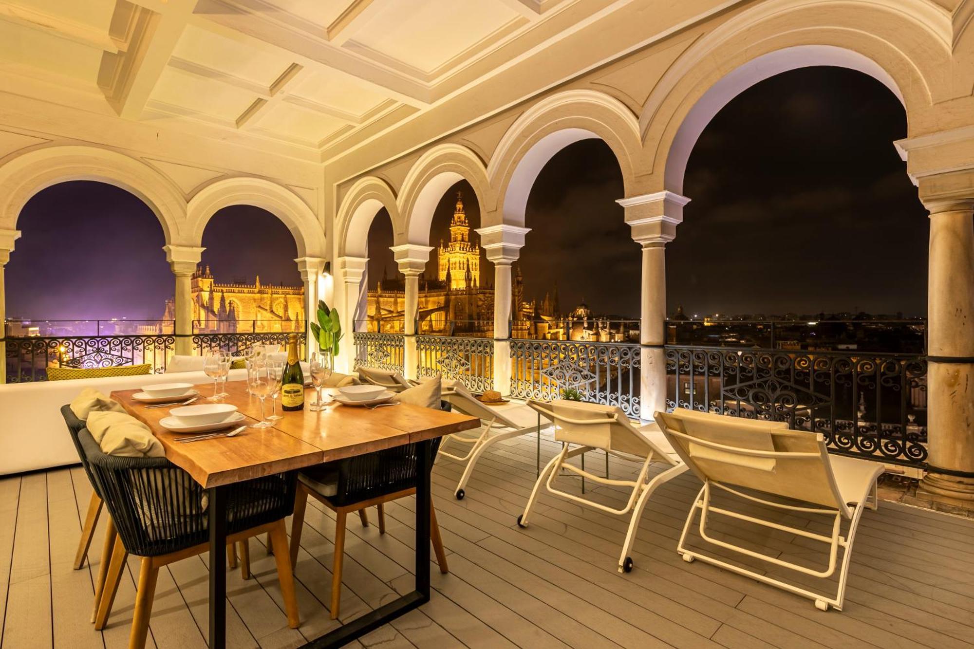 Isg Apartments The Most Exclusive Apartment In Sevillaparking Zewnętrze zdjęcie