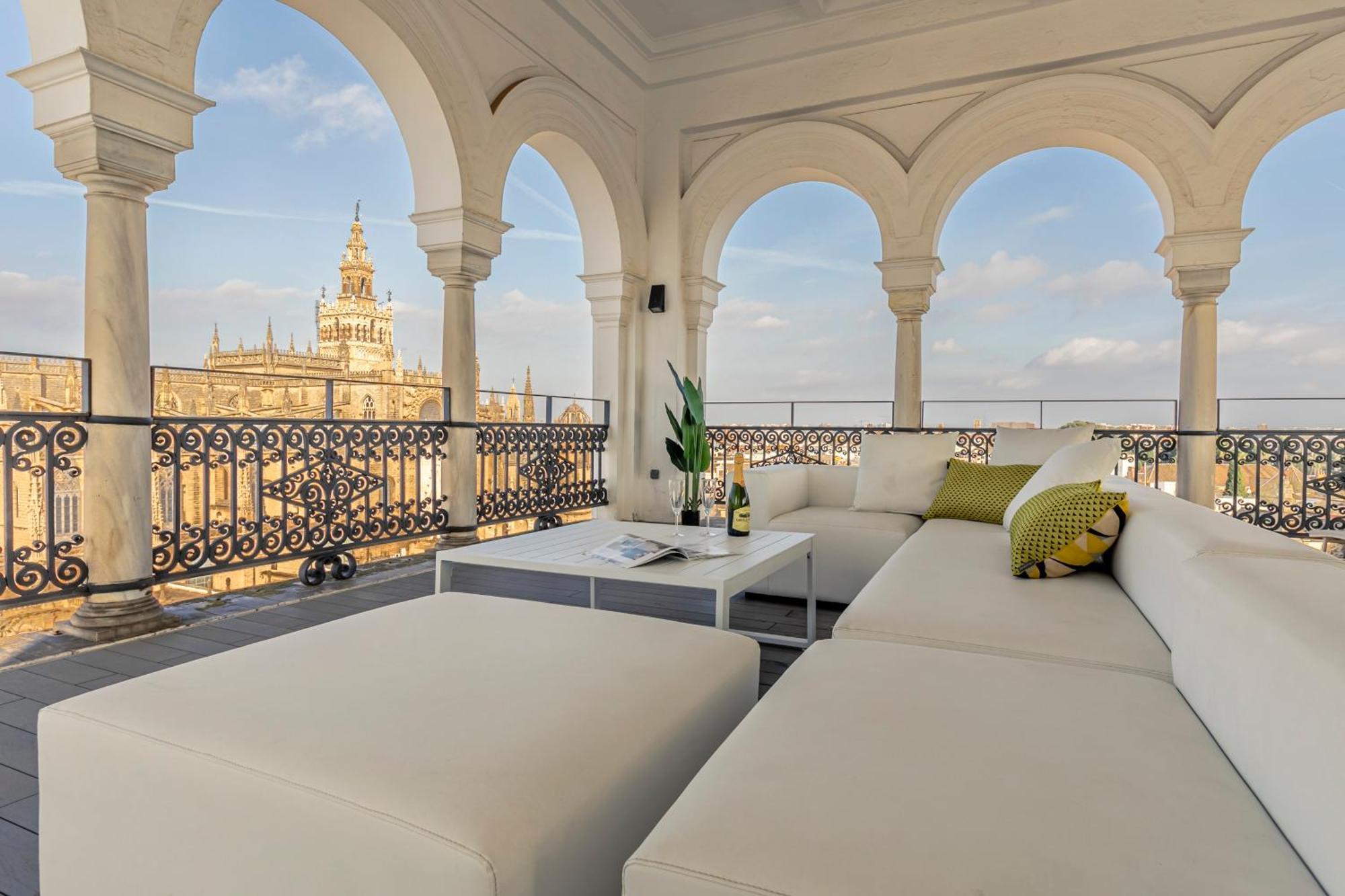 Isg Apartments The Most Exclusive Apartment In Sevillaparking Zewnętrze zdjęcie