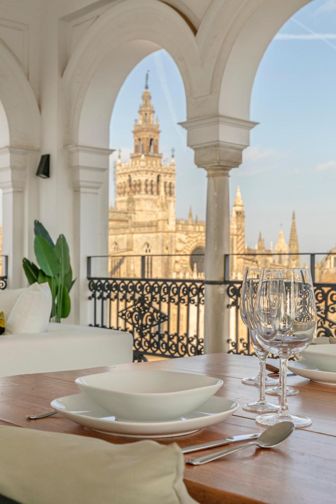 Isg Apartments The Most Exclusive Apartment In Sevillaparking Zewnętrze zdjęcie